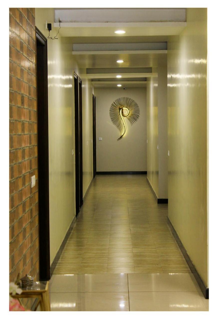 Hotel Radiant Inn Roorkee Bagian luar foto